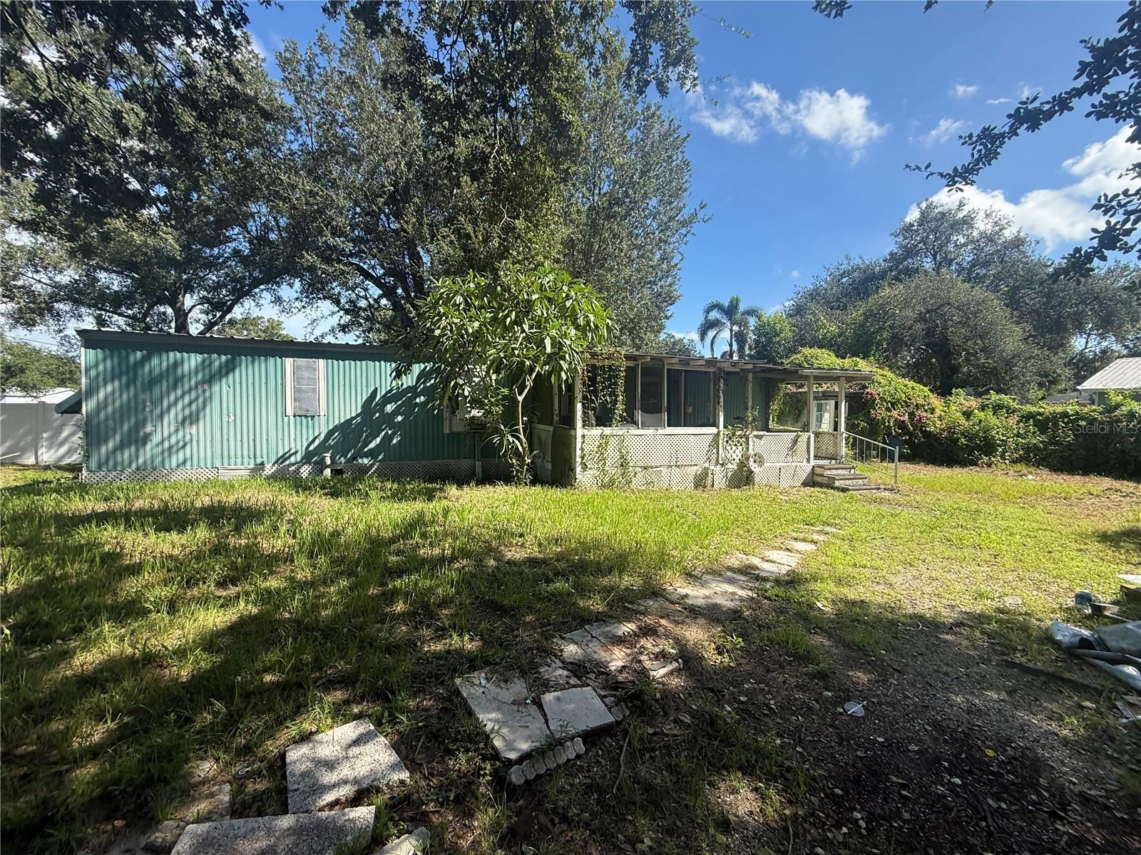 Photo of 10004 MASSACHUSETTS STREET GIBSONTON FL 33534