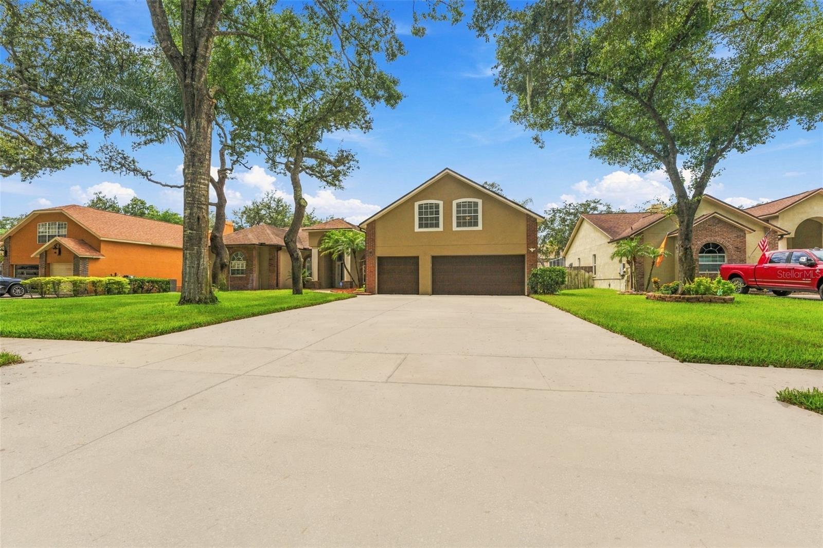 Photo of 2561 REGAL RIVER ROAD VALRICO FL 33596