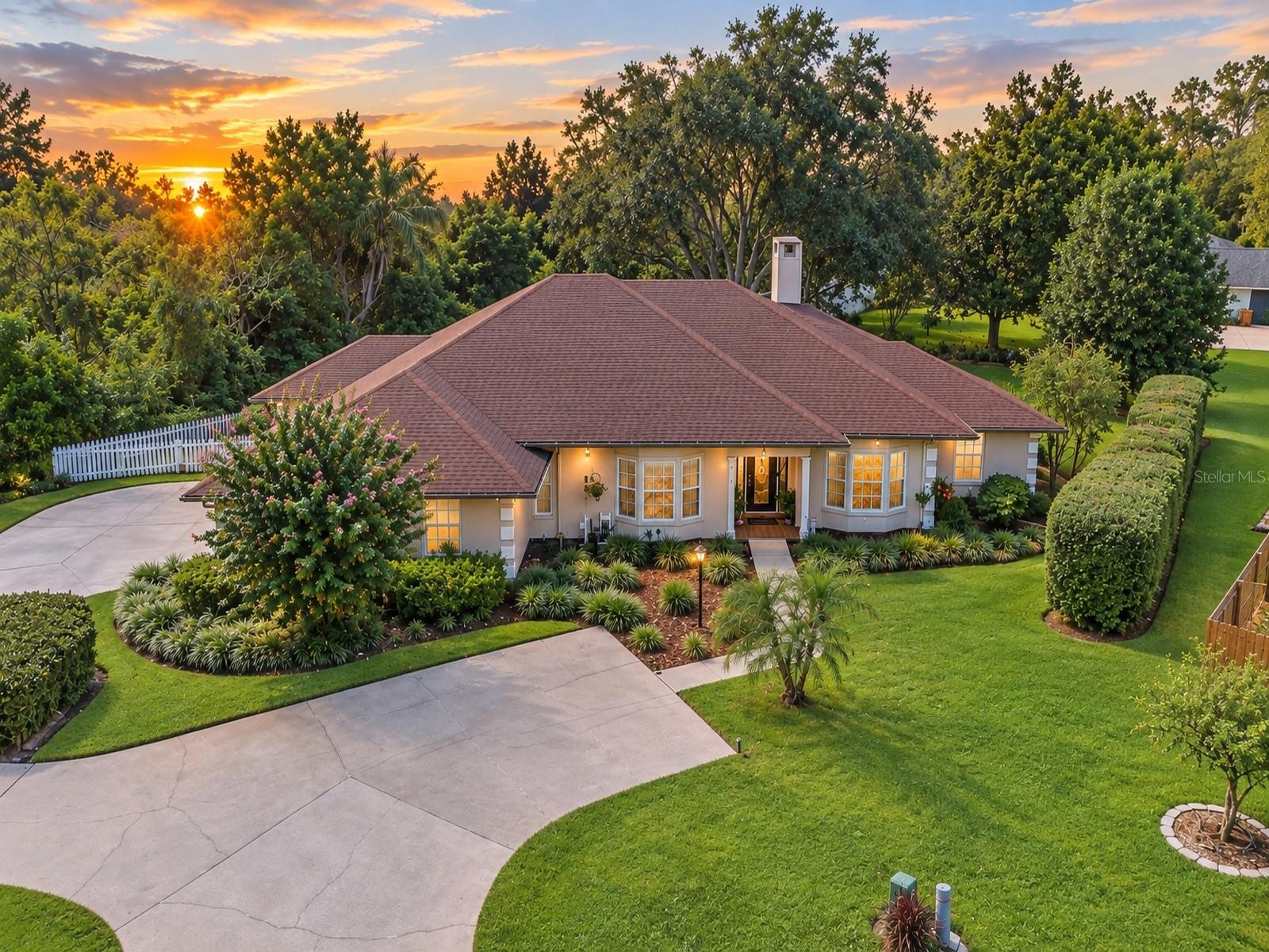 Photo of 8732 SPRING COURT LEESBURG FL 34788