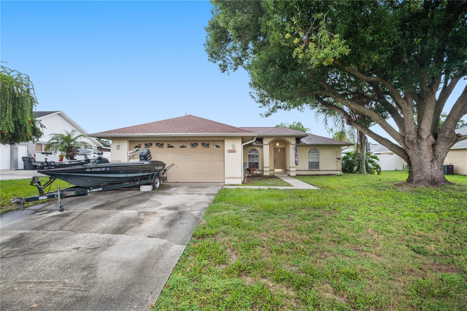 Photo of 7512 FLORAL CIRCLE LAKELAND FL 33810