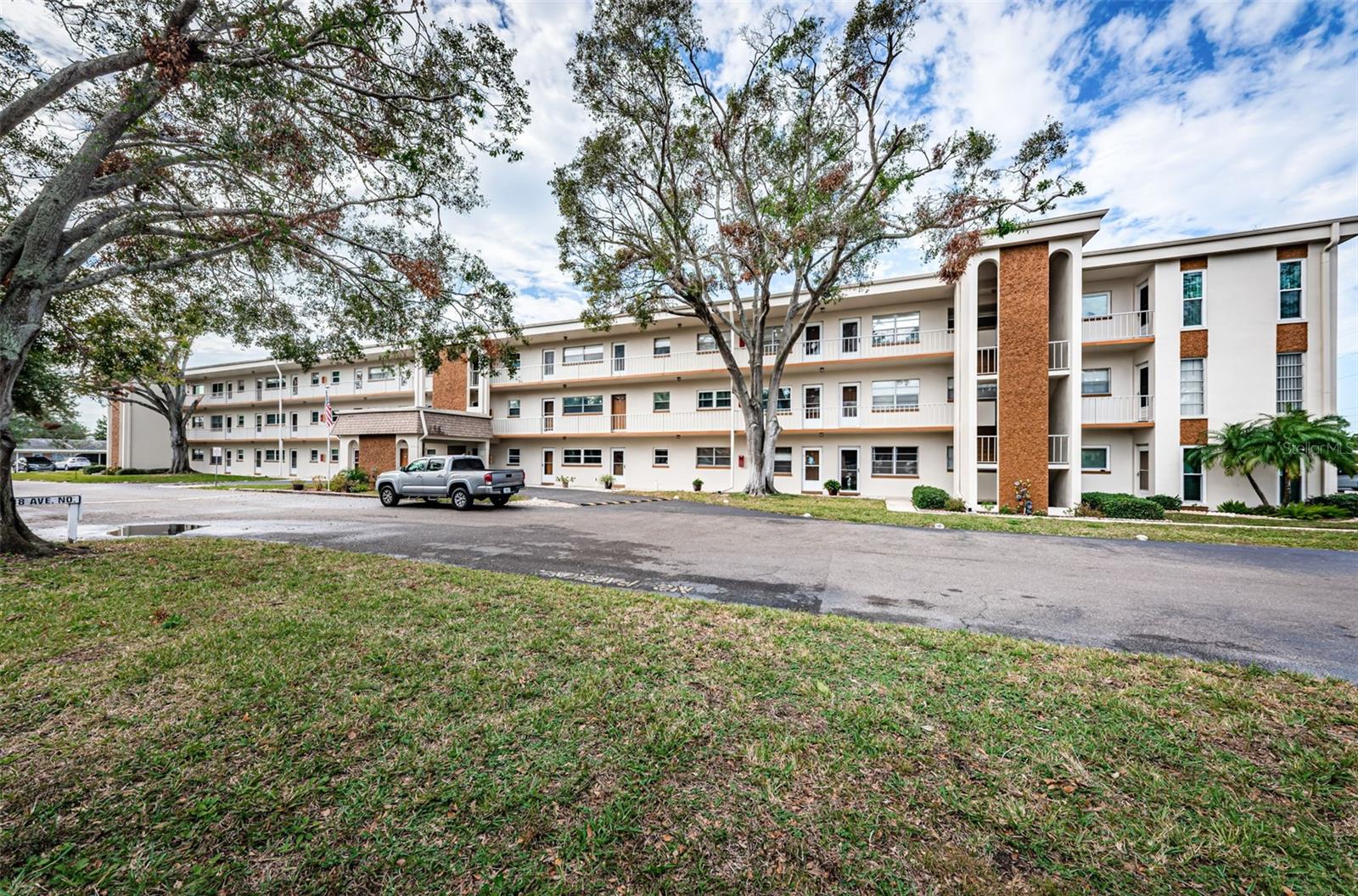Photo of 5880 38TH AVENUE #309 ST PETERSBURG FL 33710