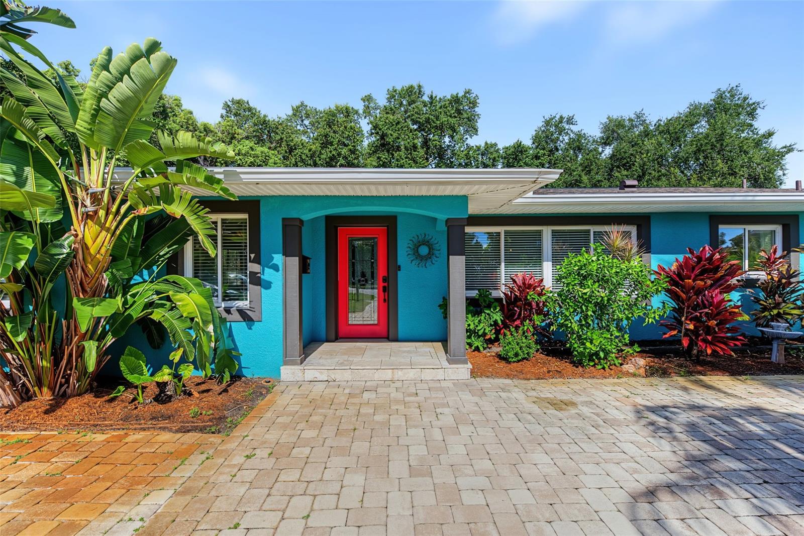 Photo of 1616 INDIAN ROCKS ROAD BELLEAIR FL 33756