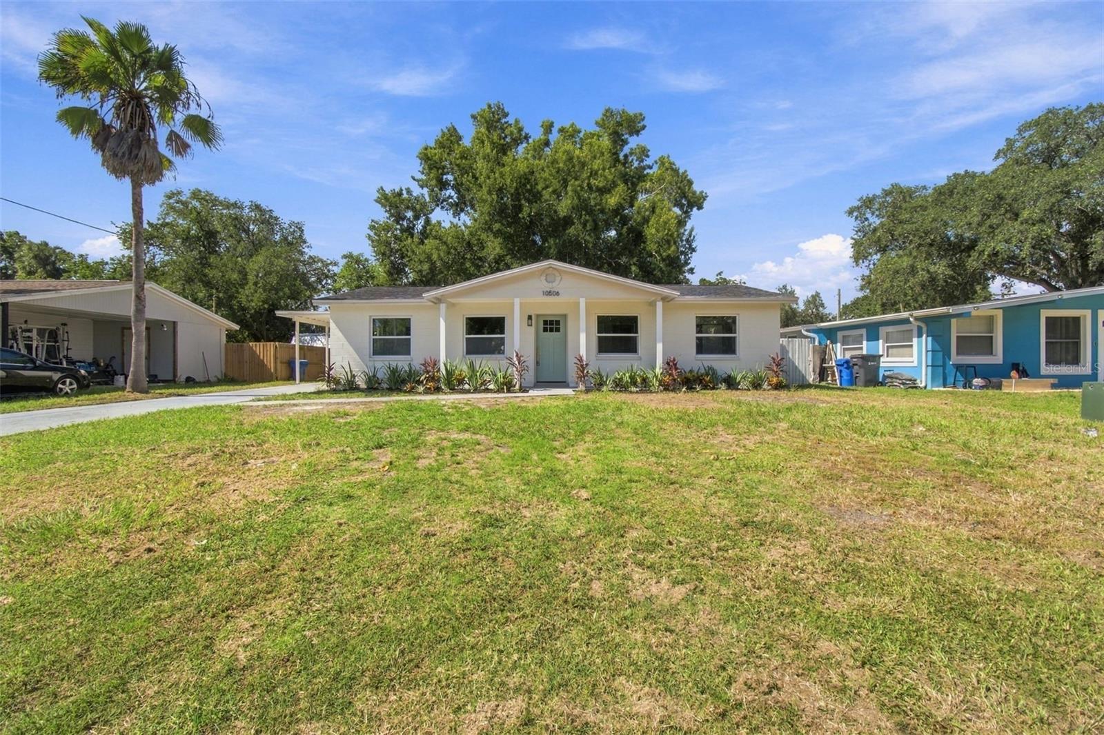Photo of 10506 ALAMBRA AVENUE TAMPA FL 33619