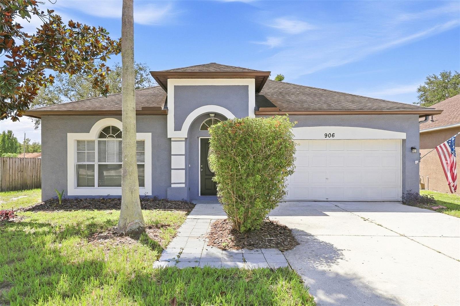 Photo of 906 GRAND CANYON DRIVE VALRICO FL 33594