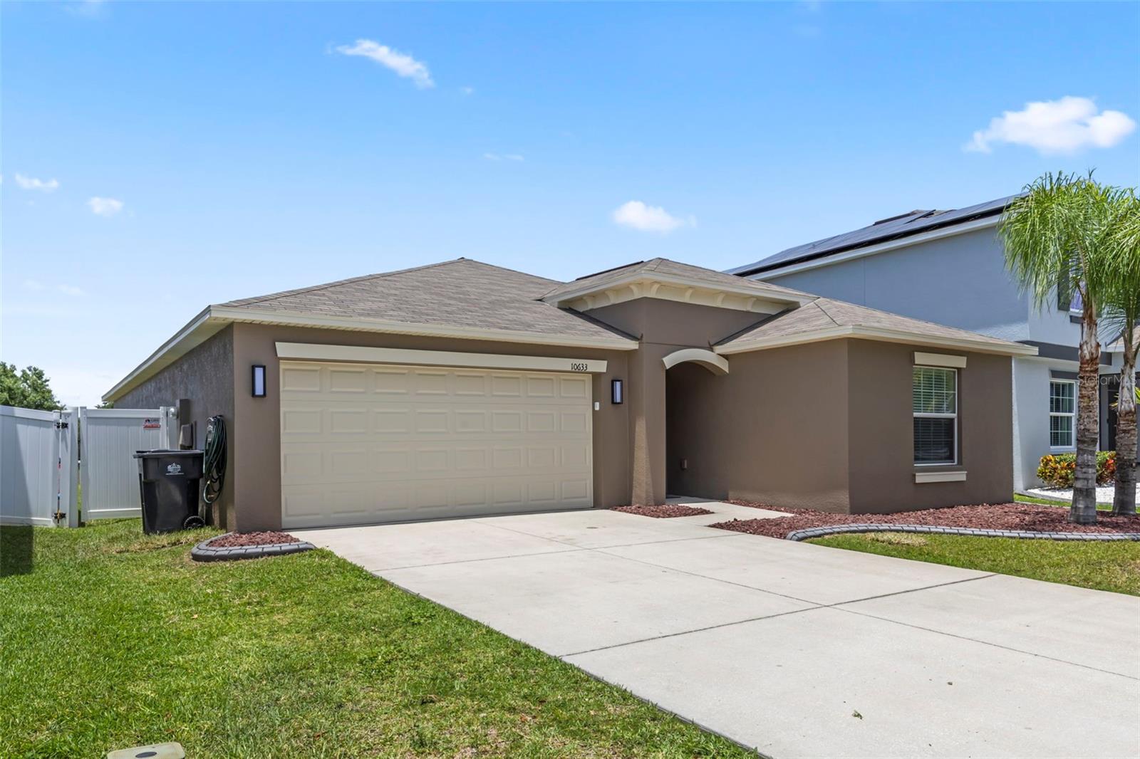 Photo of 10633 STANDING STONE DRIVE WIMAUMA FL 33598