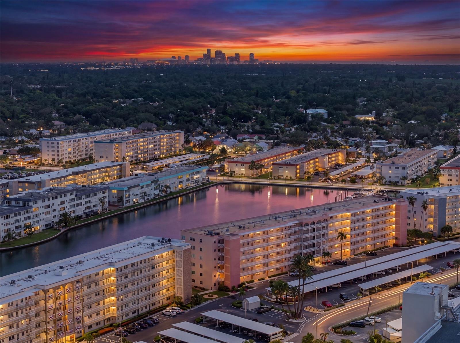 Photo of 6025 SHORE BOULEVARD #304 GULFPORT FL 33707