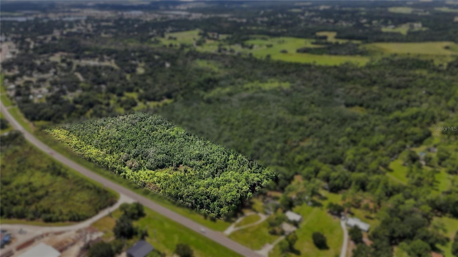 Photo of 0 COMMONWEALTH AVENUE POLK CITY FL 33868