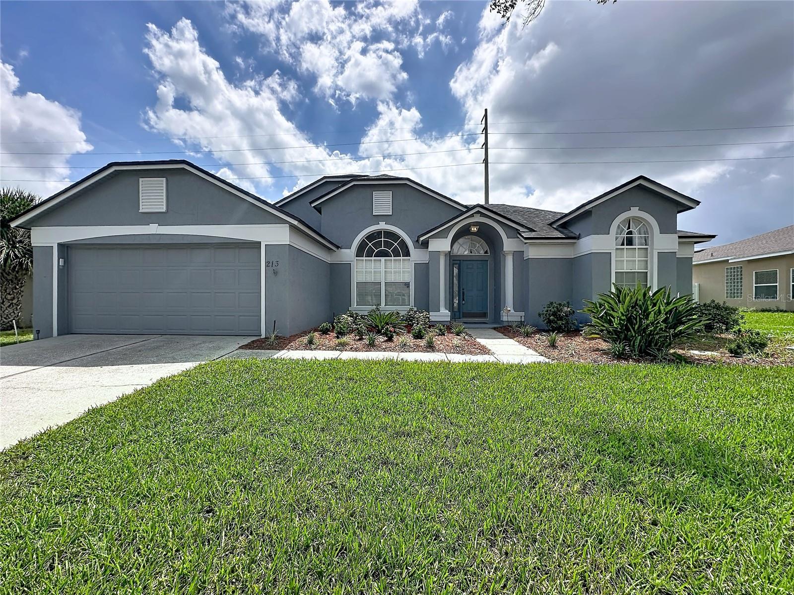 Photo of 213 VIA MARIEL EAST DRIVE DAVENPORT FL 33896