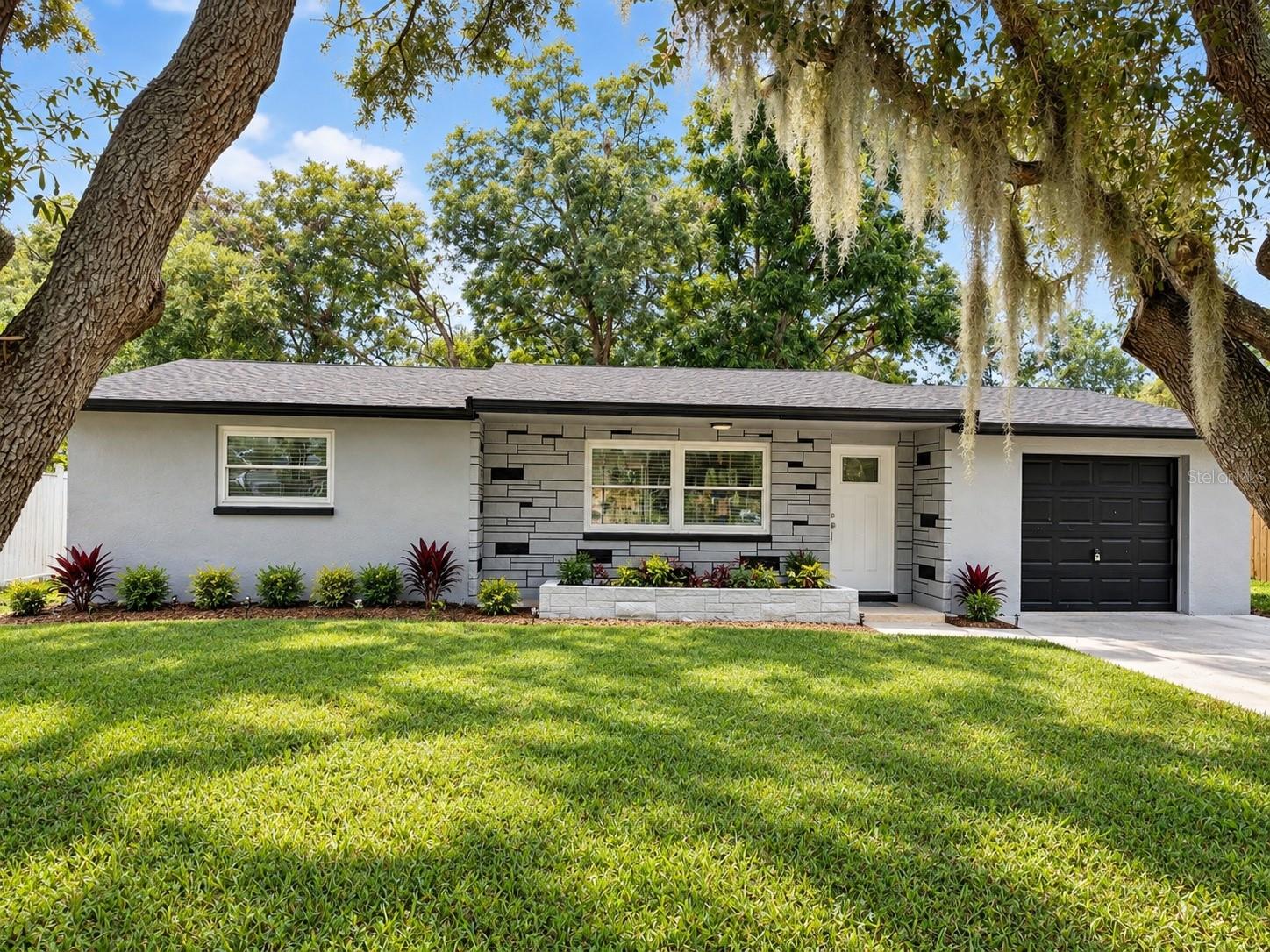 Photo of 6220 MAPLEWOOD DRIVE NEW PORT RICHEY FL 34653