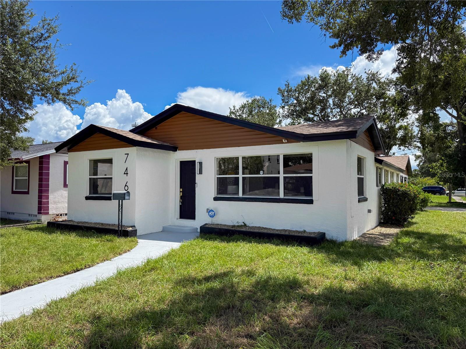 Photo of 746 38TH AVENUE ST PETERSBURG FL 33705