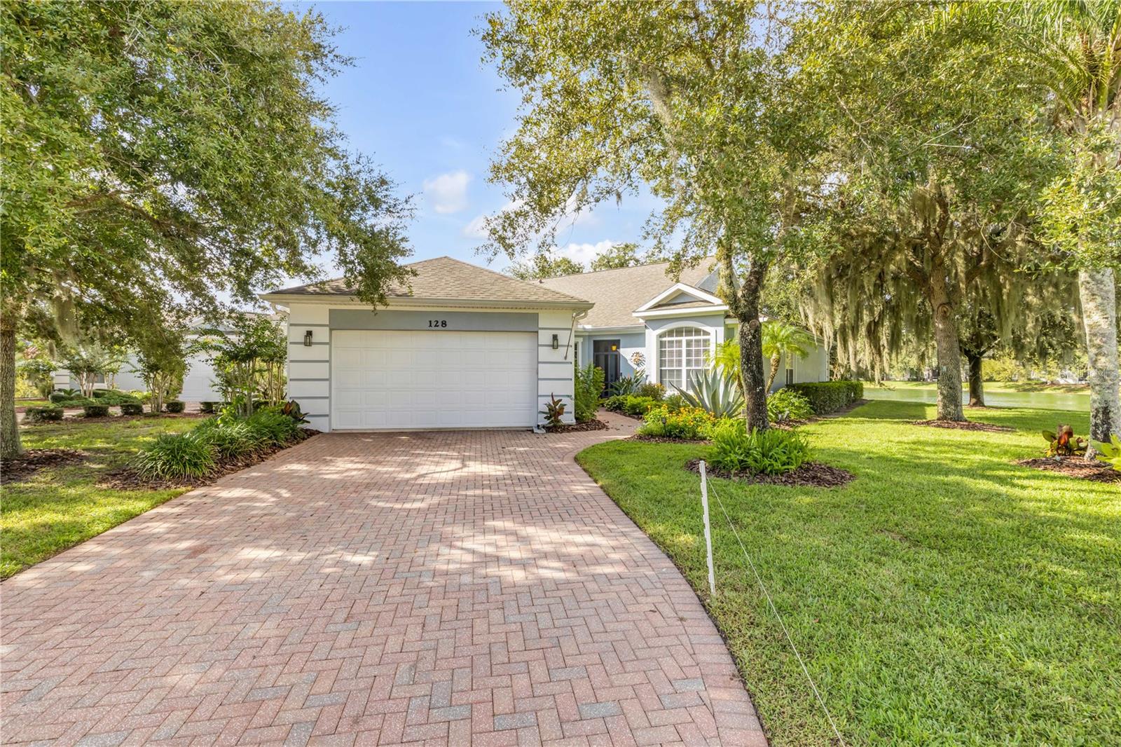 Photo of 128 BAUER CIRCLE DAYTONA BEACH FL 32124