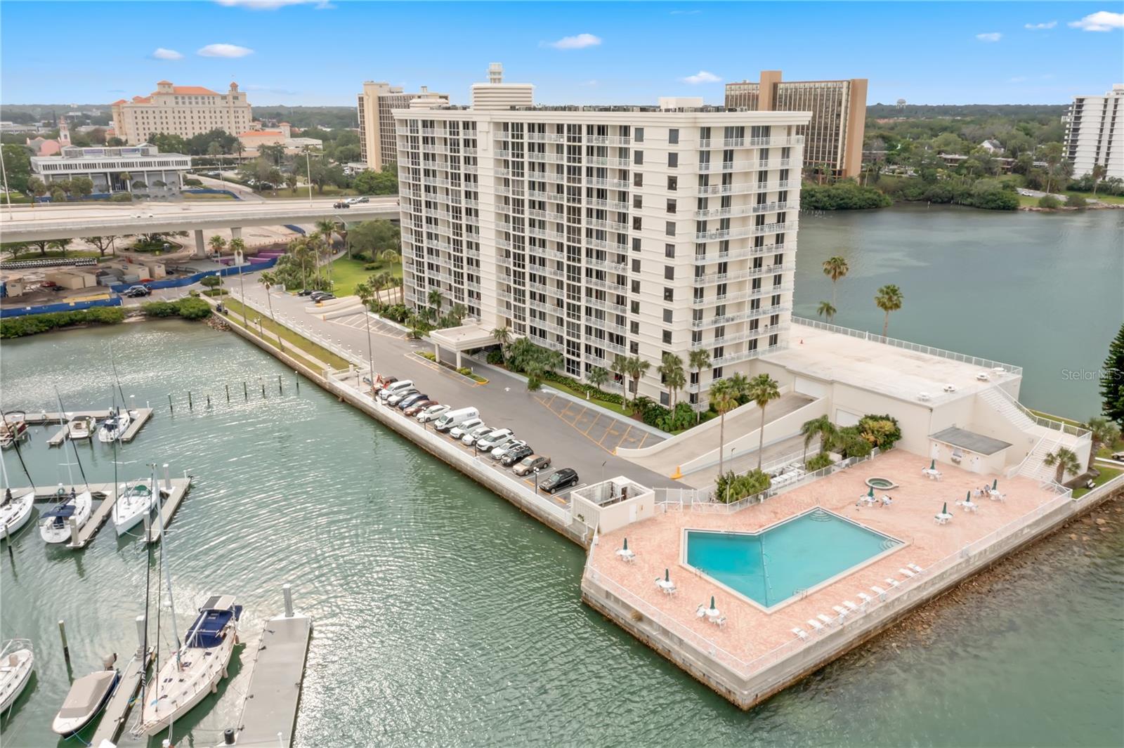Photo of 100 PIERCE STREET #607 CLEARWATER FL 33756