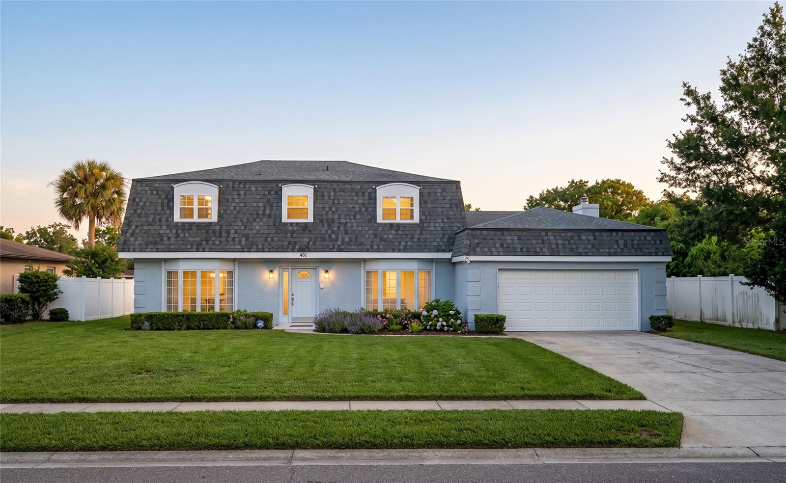 Photo of 413 S DEERWOOD AVENUE ORLANDO FL 32825