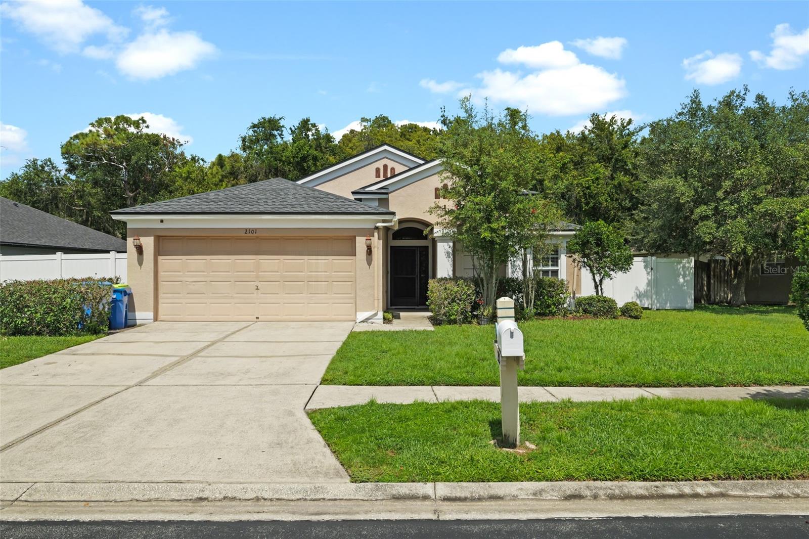 Photo of 2101 SHELBOURNE COURT WESLEY CHAPEL FL 33543