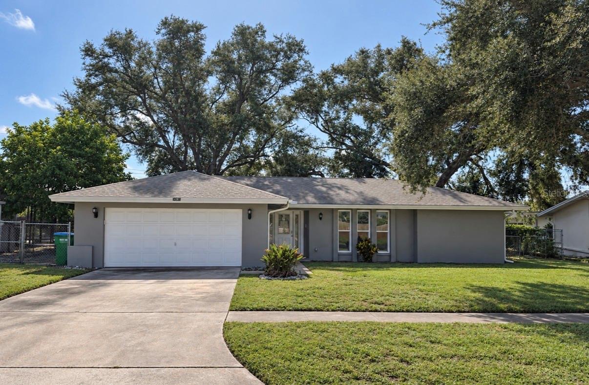 Photo of 9633 PORTSIDE DRIVE SEMINOLE FL 33776