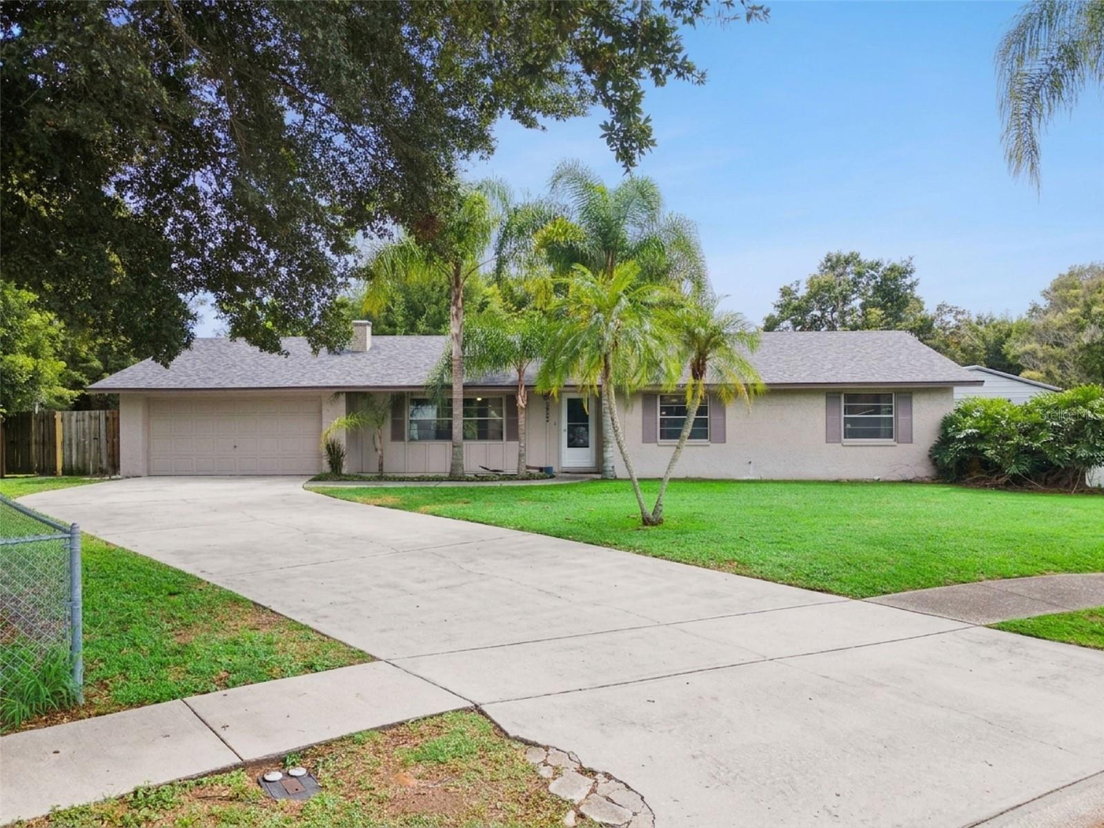 Photo of 2605 RIDGETOP WAY VALRICO FL 33594