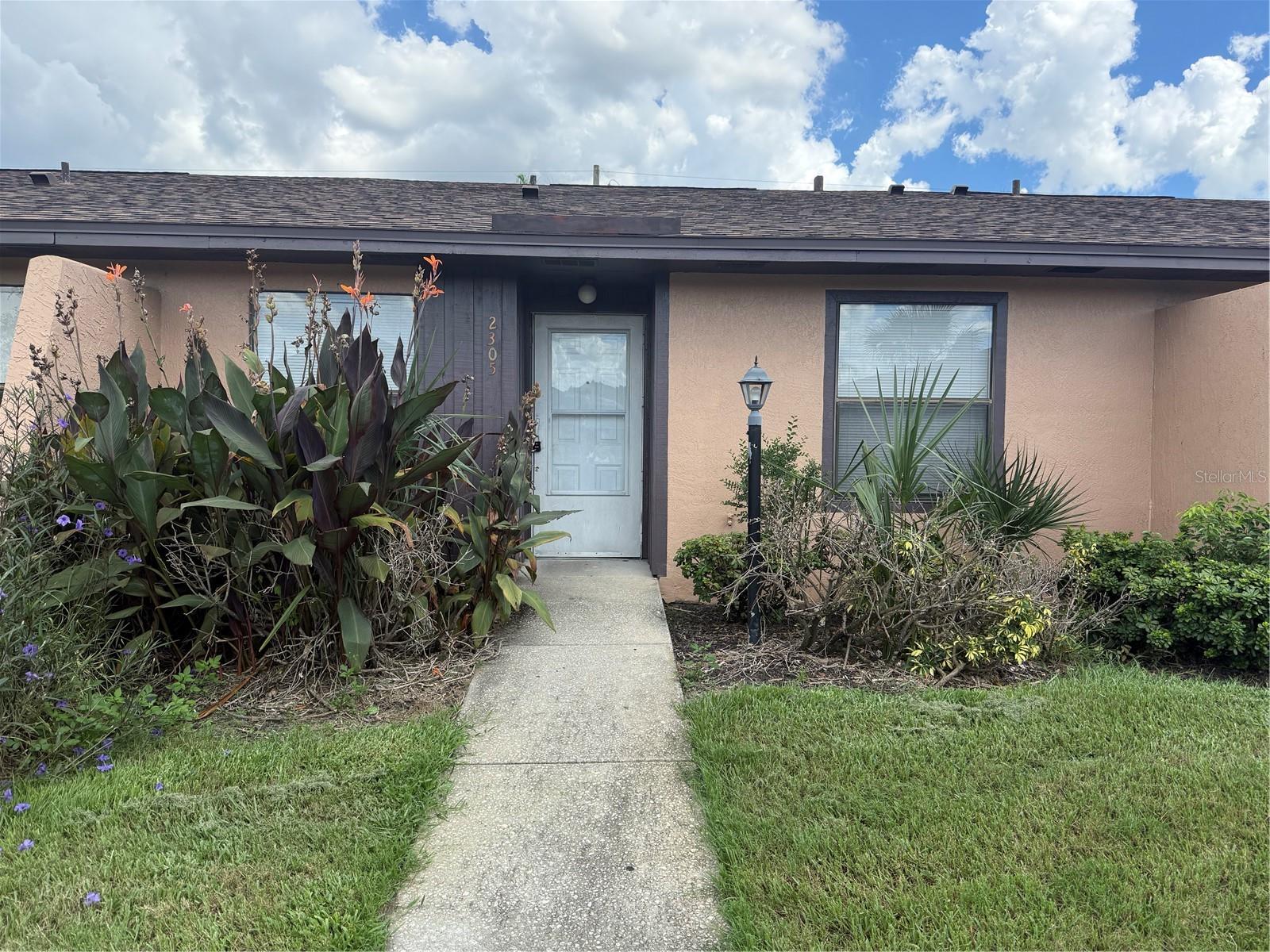 Photo of 2305 TRINIDAD COURT KISSIMMEE FL 34741