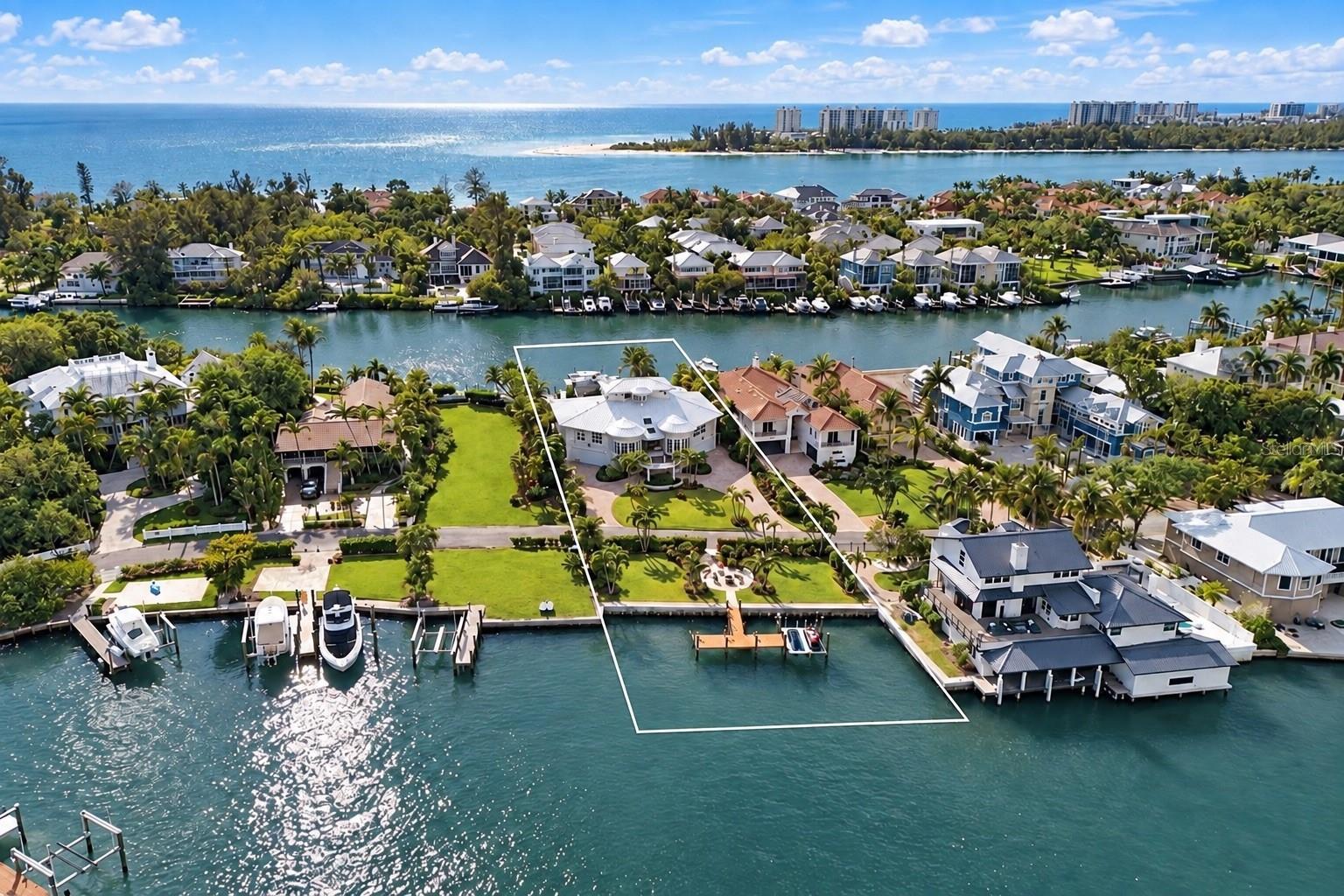 Photo of 4034 ROBERTS POINT ROAD SARASOTA FL 34242