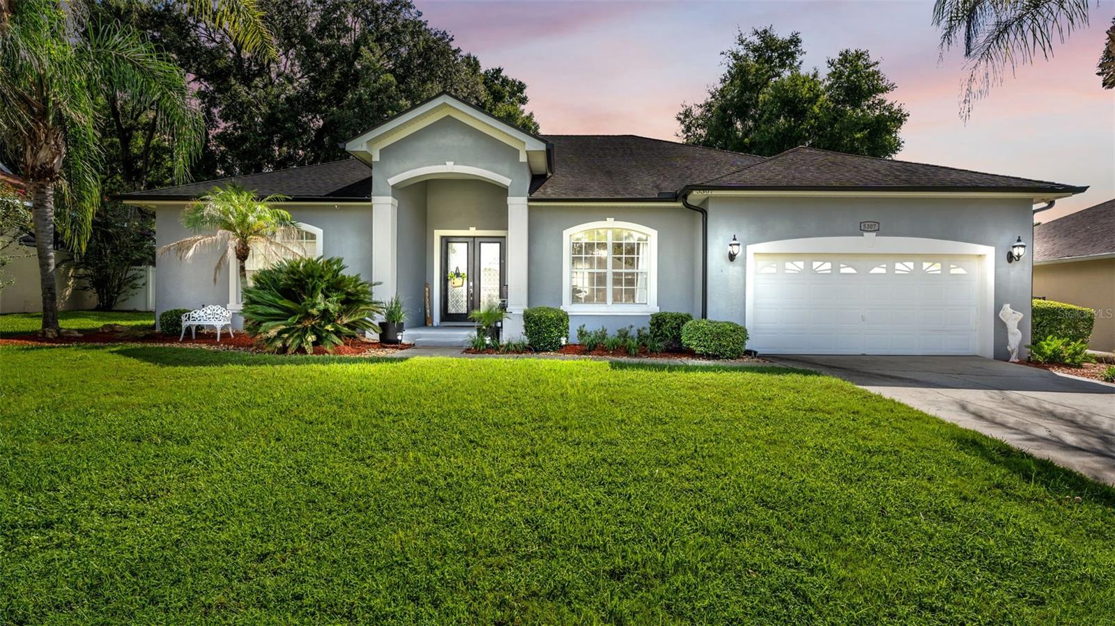Photo of 5307 BLOOMFIELD BOULEVARD LAKELAND FL 33810