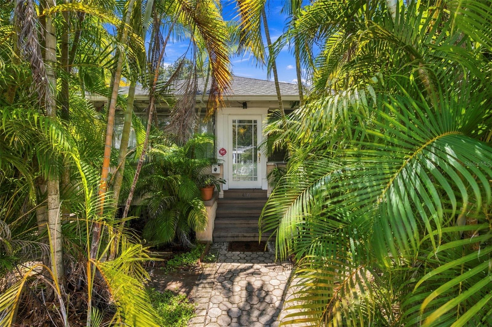Photo of 406 10TH AVENUE ST PETERSBURG FL 33701