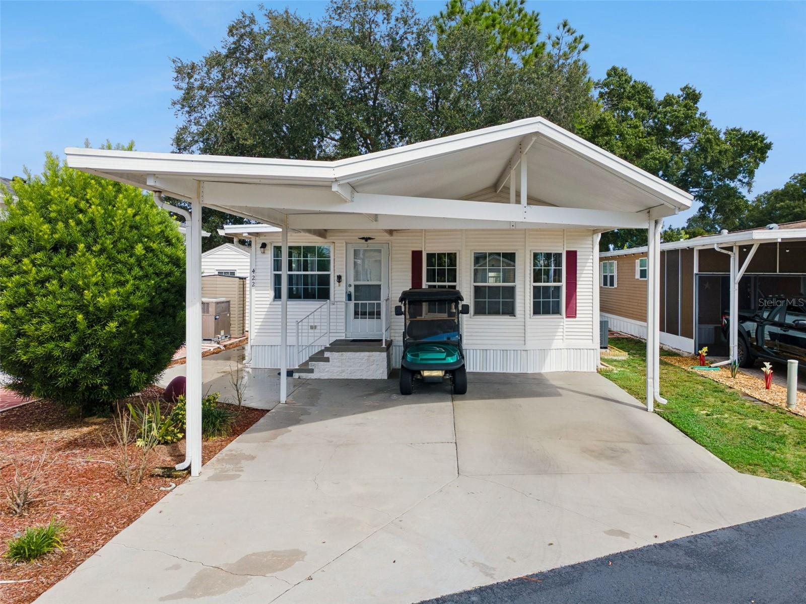 Photo of 422 GARY PLAYER DRIVE DAVENPORT FL 33837