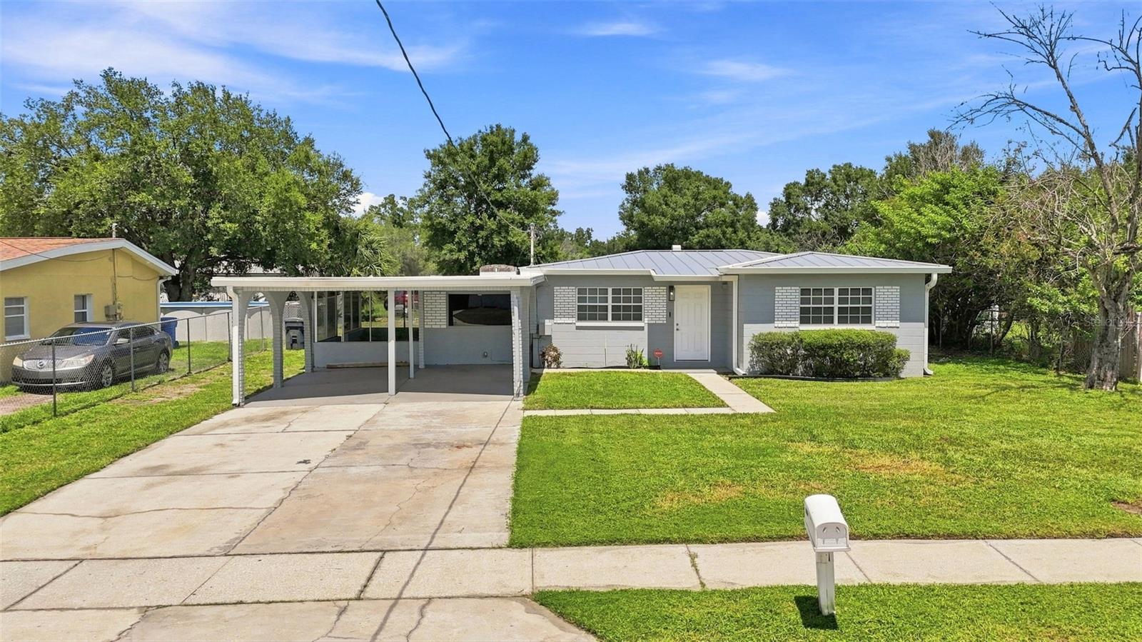 Photo of 8326 ENDIVE AVENUE TAMPA FL 33619