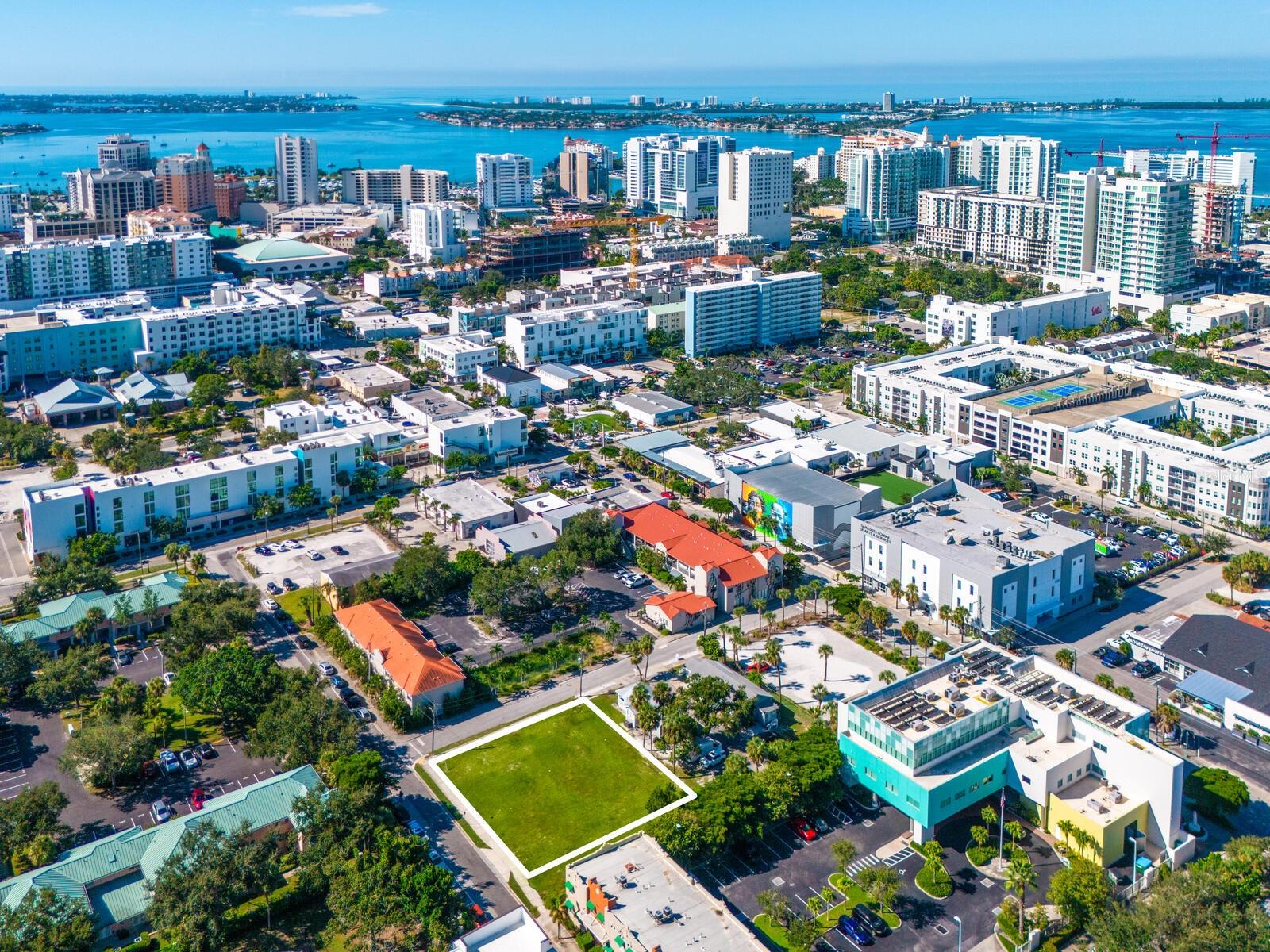 Photo of 701 COHEN WAY SARASOTA FL 34236