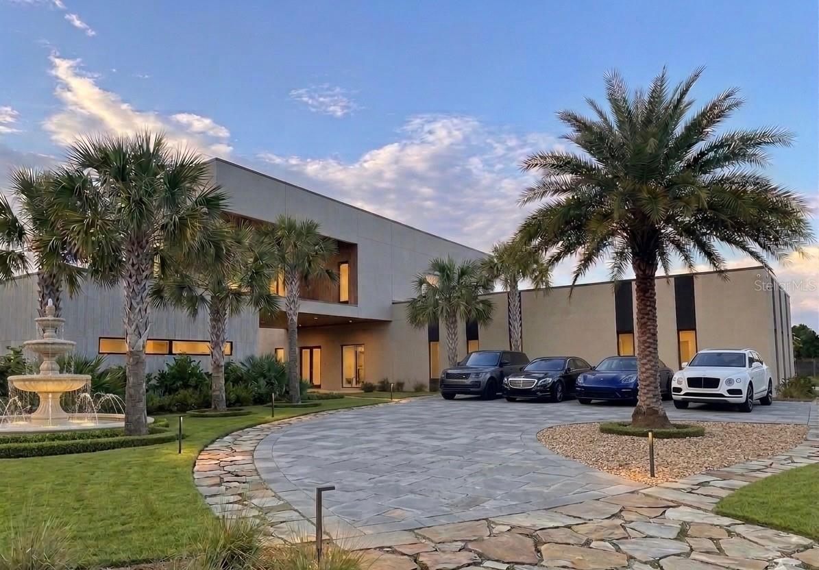 Photo of 10932 FLINT ESTATES DRIVE THONOTOSASSA FL 33592