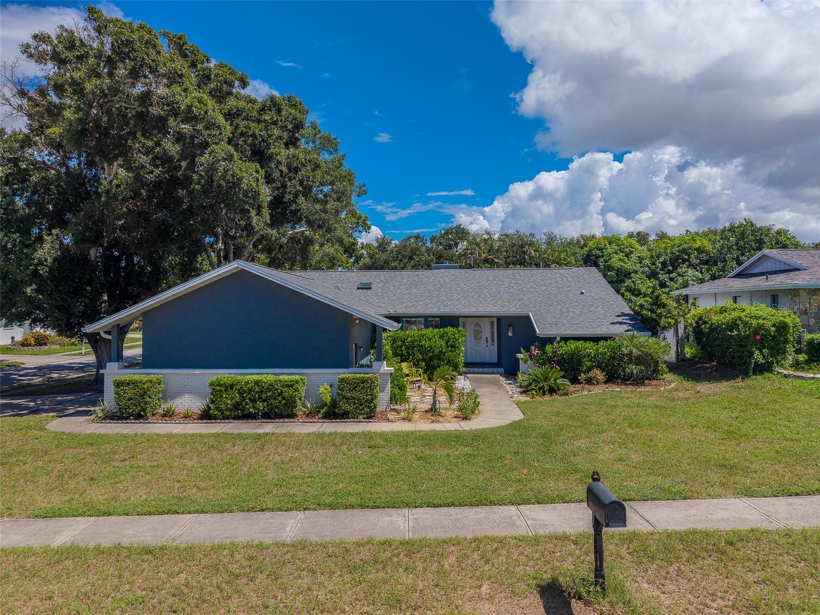 Photo of 2709 WINDING WAY PALM HARBOR FL 34683
