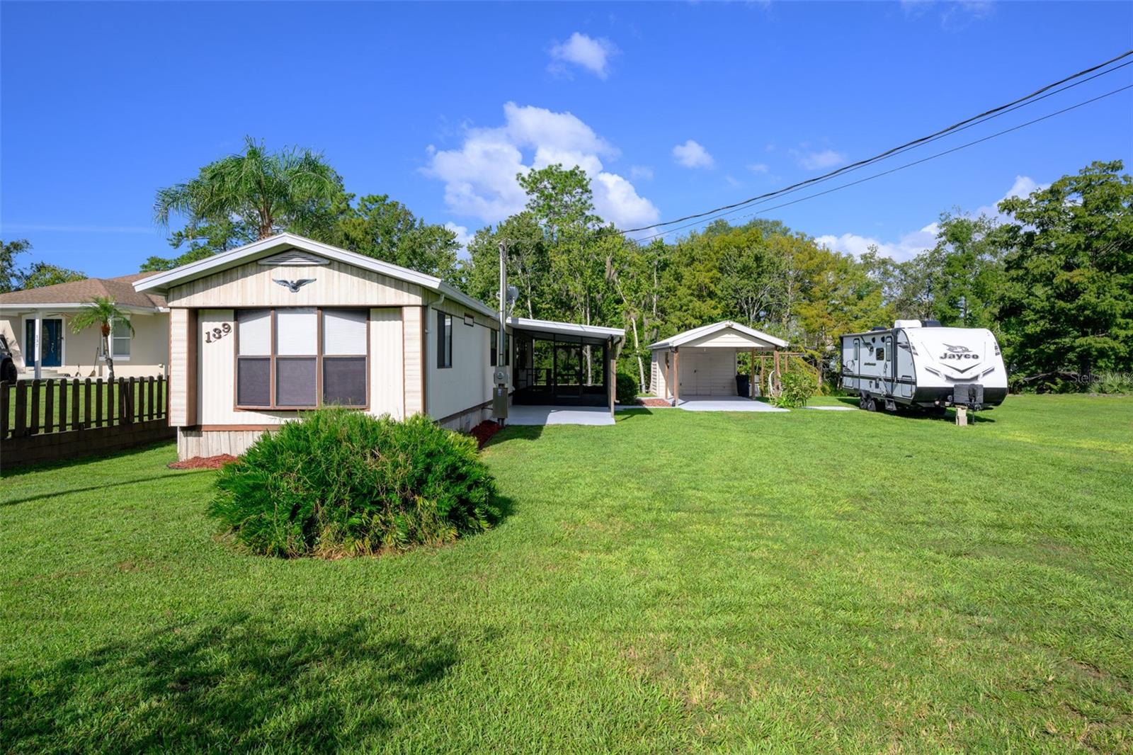 Photo of 139 SPORTSMAN ROAD SATSUMA FL 32189
