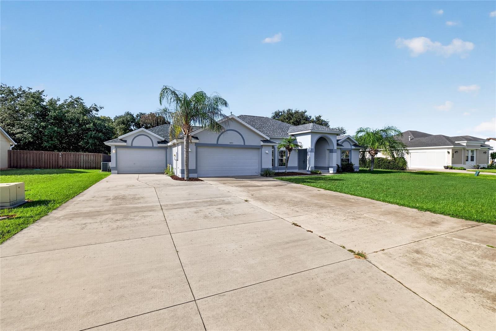 Photo of 36731 TROPICAL WIND LANE GRAND ISLAND FL 32735