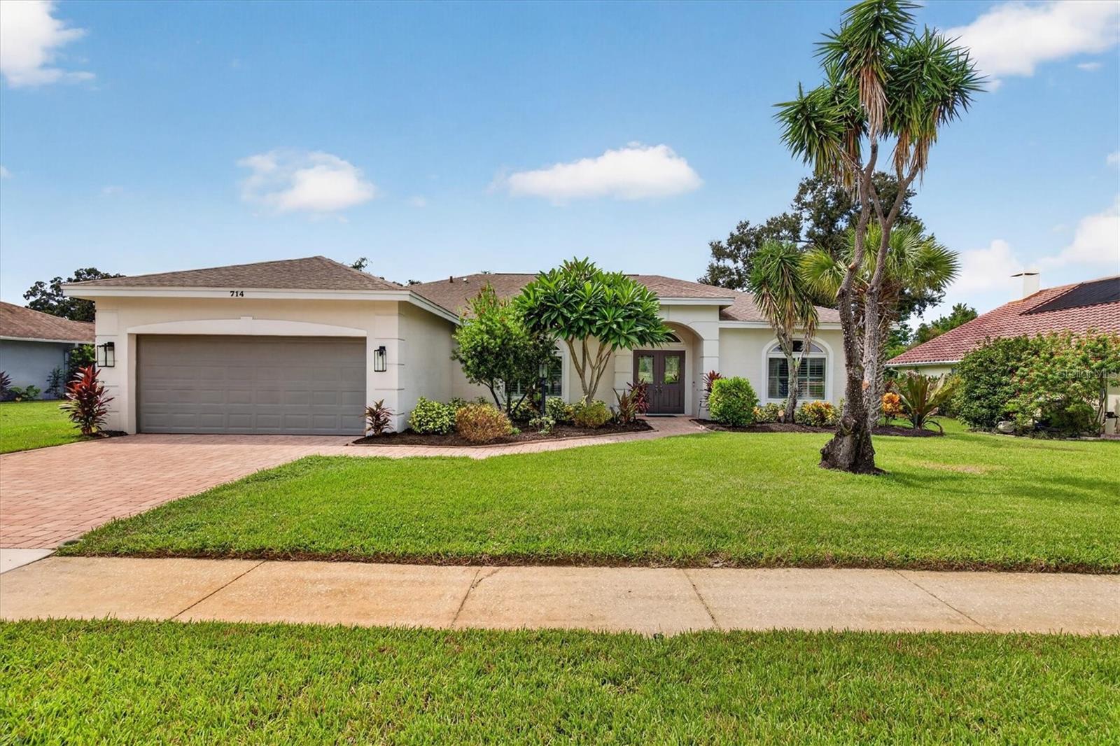Photo of 714 HIDDEN LAKE DRIVE TARPON SPRINGS FL 34689