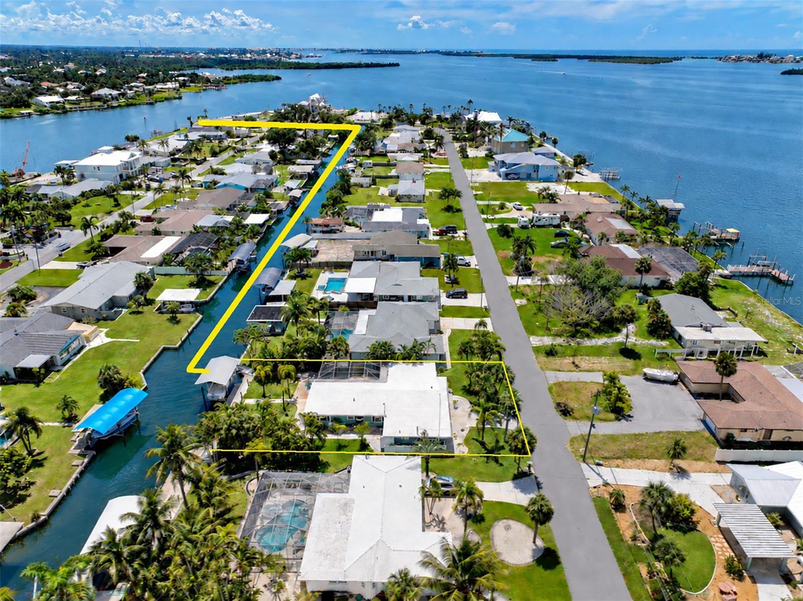 Photo of 1429 LEMON BAY DRIVE ENGLEWOOD FL 34223