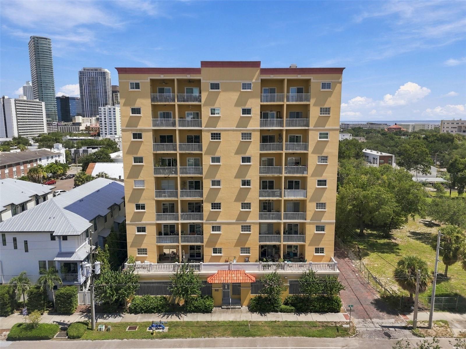 Photo of 316 8TH STREET #304 ST PETERSBURG FL 33701