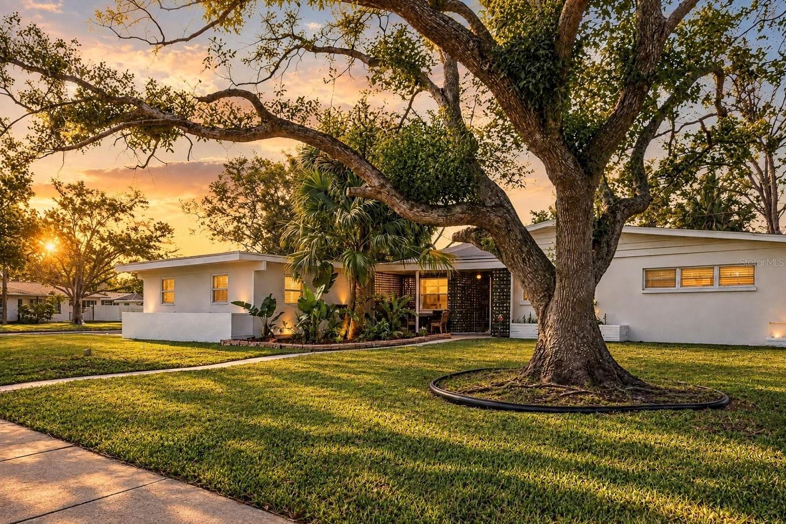 Photo of 1057 CALUMET STREET CLEARWATER FL 33755