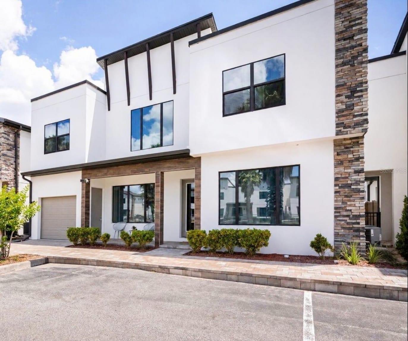 Photo of 320 VILLA DOMANI COURT DAVENPORT FL 33896