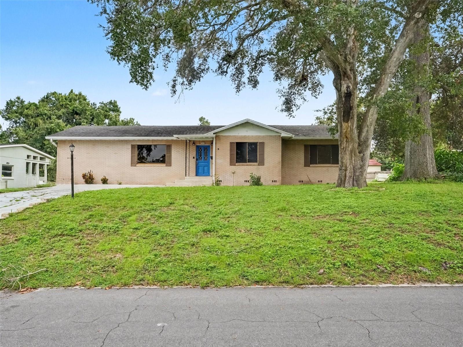 Photo of 513 PALENCIA PLACE LAKELAND FL 33803