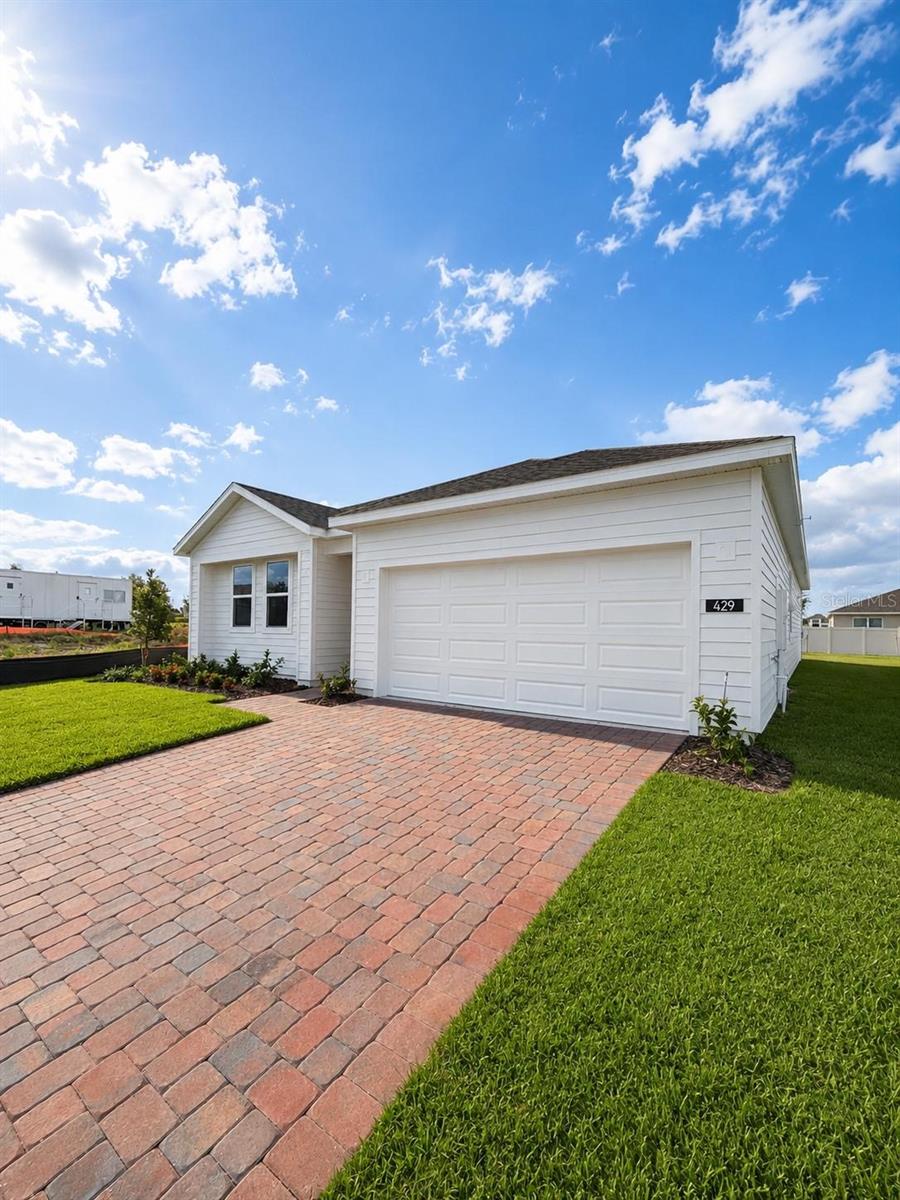 Photo of 429 MARION LOOP HAINES CITY FL 33844