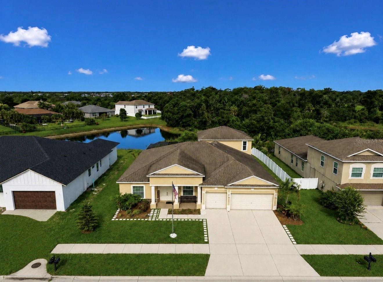 Photo of 2413 ALLEGHENY VALLEY STREET RUSKIN FL 33570