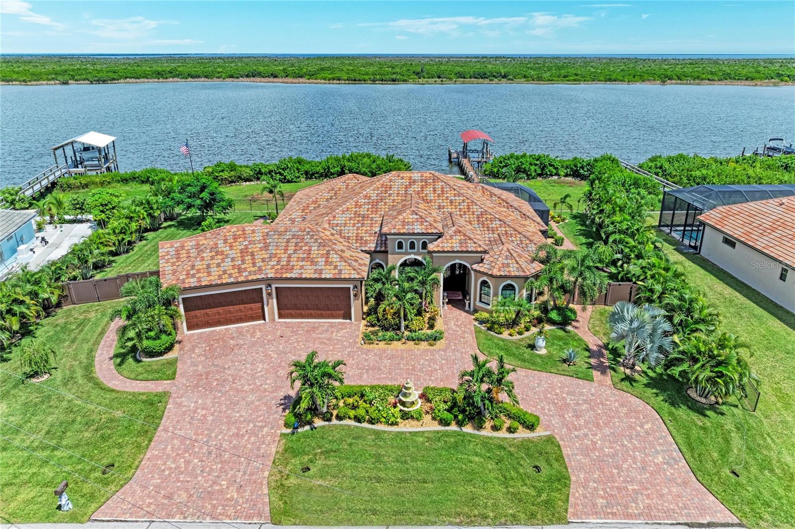 Photo of 16488 LIGGETT CIRCLE PORT CHARLOTTE FL 33981