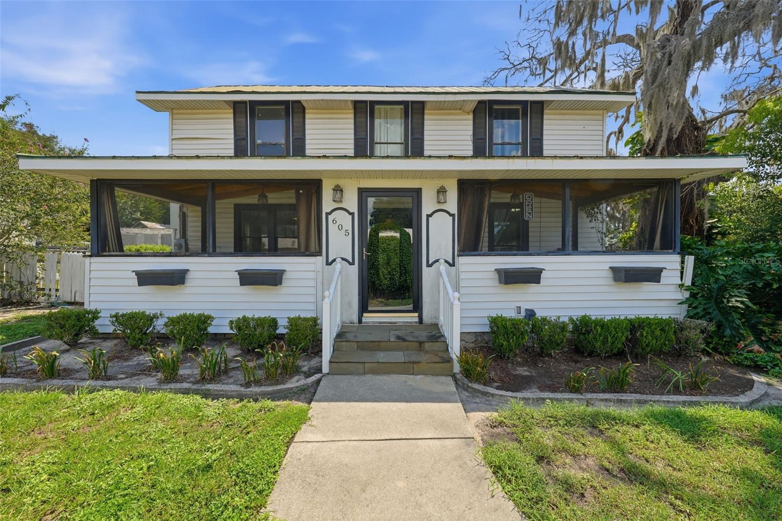 Photo of 605 S MAIN AVENUE MINNEOLA FL 34715