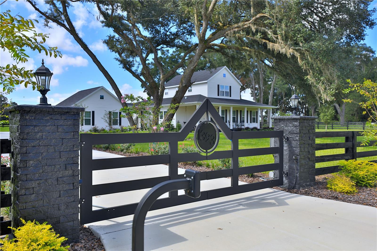 Photo of 1393 OXFORD PRESERVE TRL OXFORD FL 34484