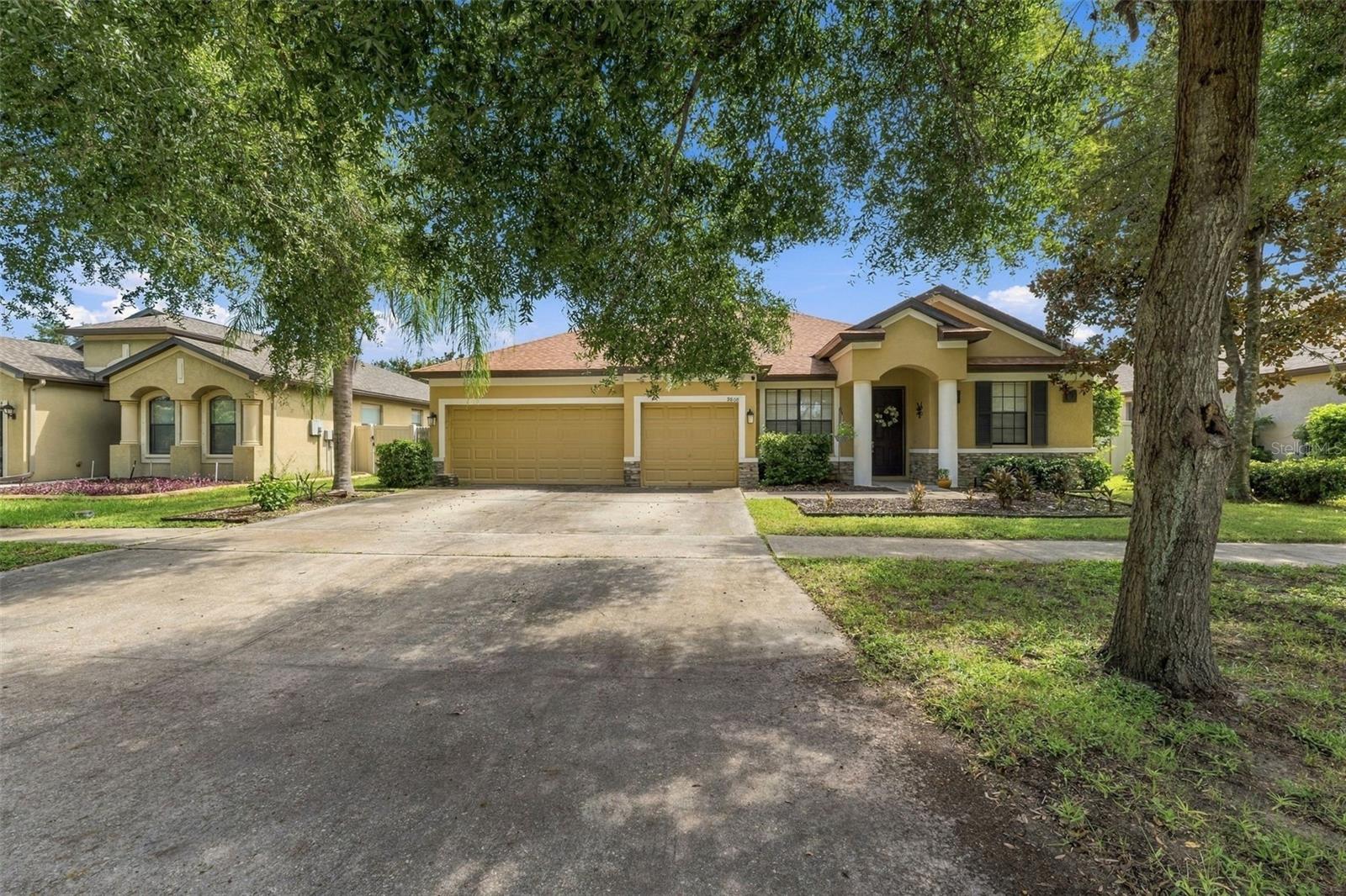 Photo of 9808 CARR ROAD RIVERVIEW FL 33569
