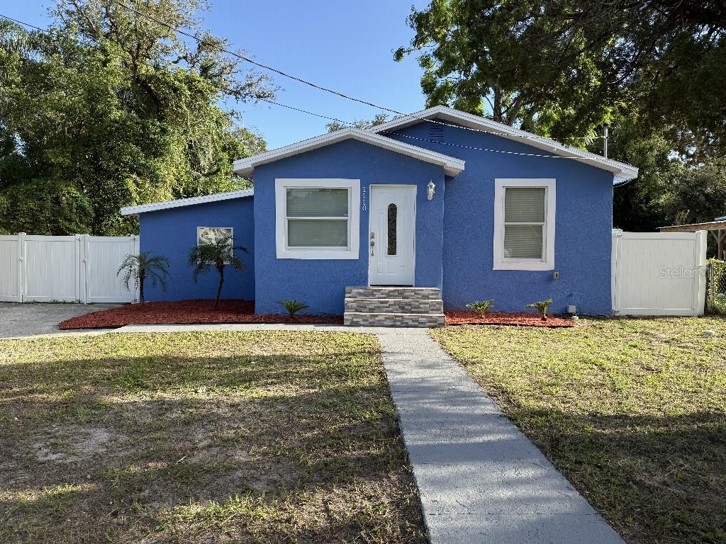 Photo of 1110 W KNOLLWOOD STREET TAMPA FL 33604