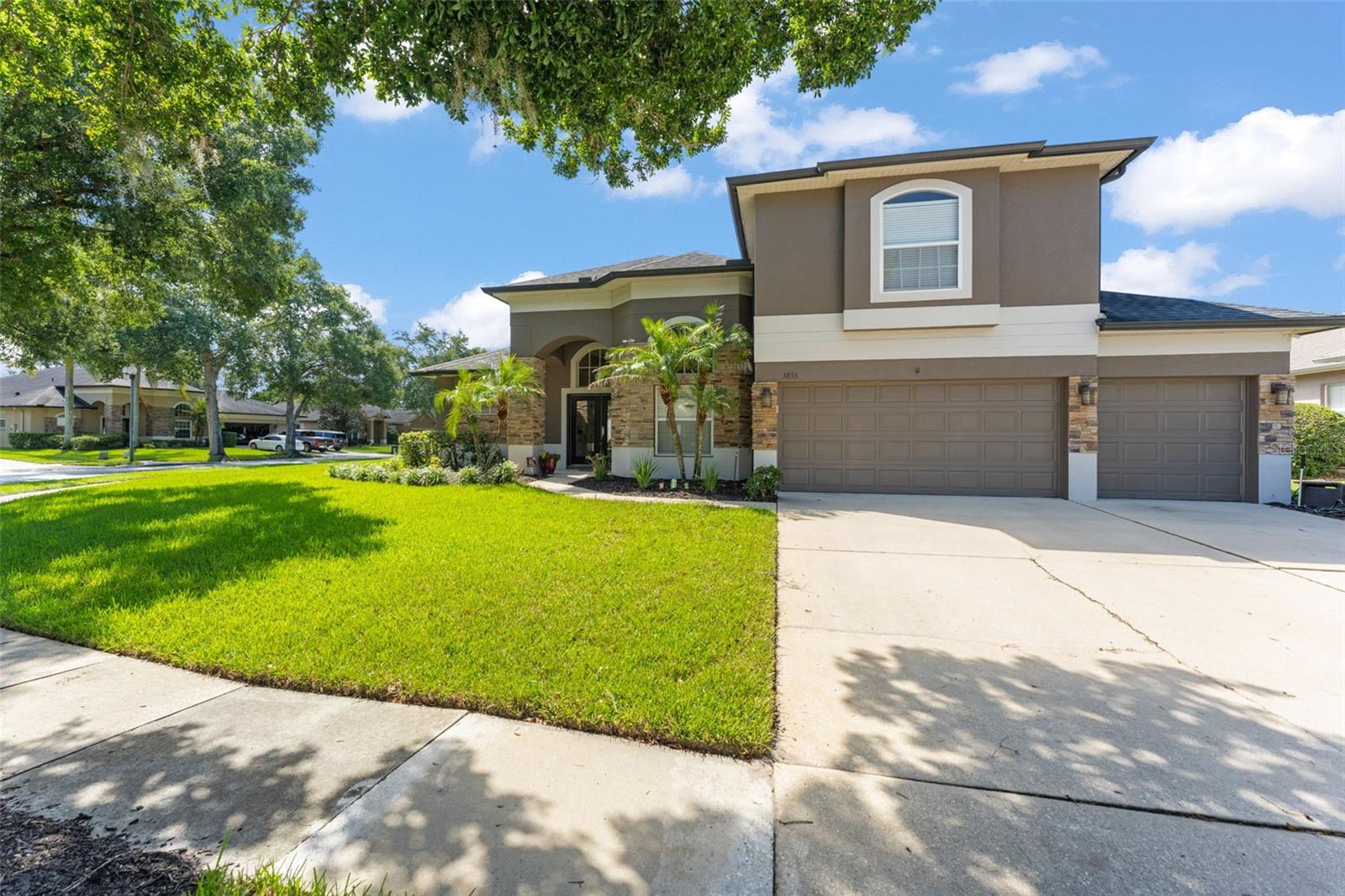 Photo of 3833 EMERALD ESTATES CIRCLE APOPKA FL 32703