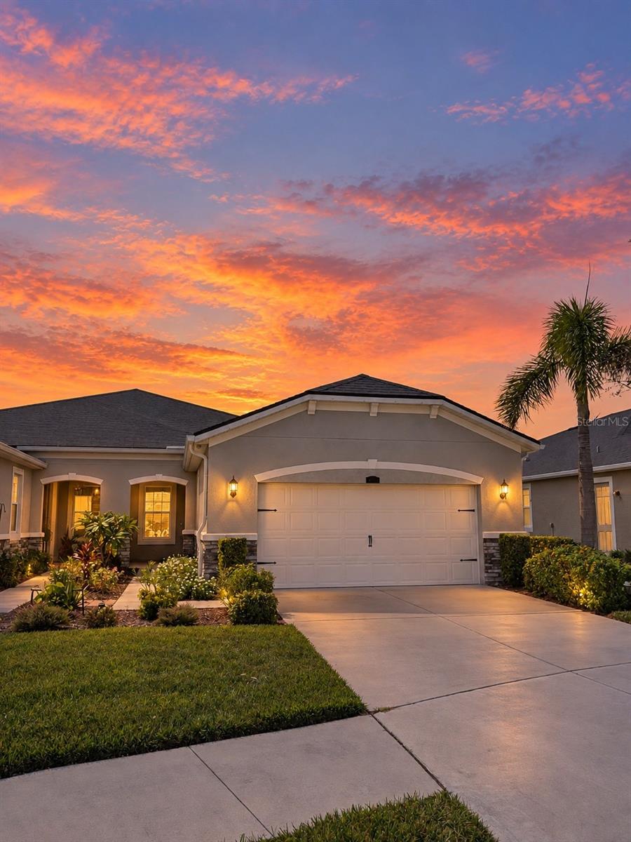 Photo of 11631 WEATHERED FELLING DRIVE RIVERVIEW FL 33569