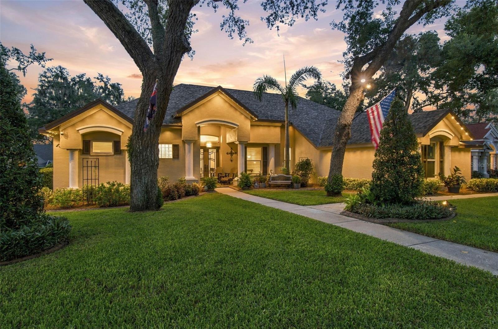Photo of 5105 SYLVAN OAKS DRIVE VALRICO FL 33596