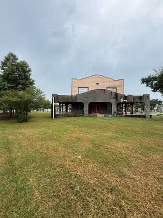 Photo of 375 W BAY AVENUE EAGLE LAKE FL 33839