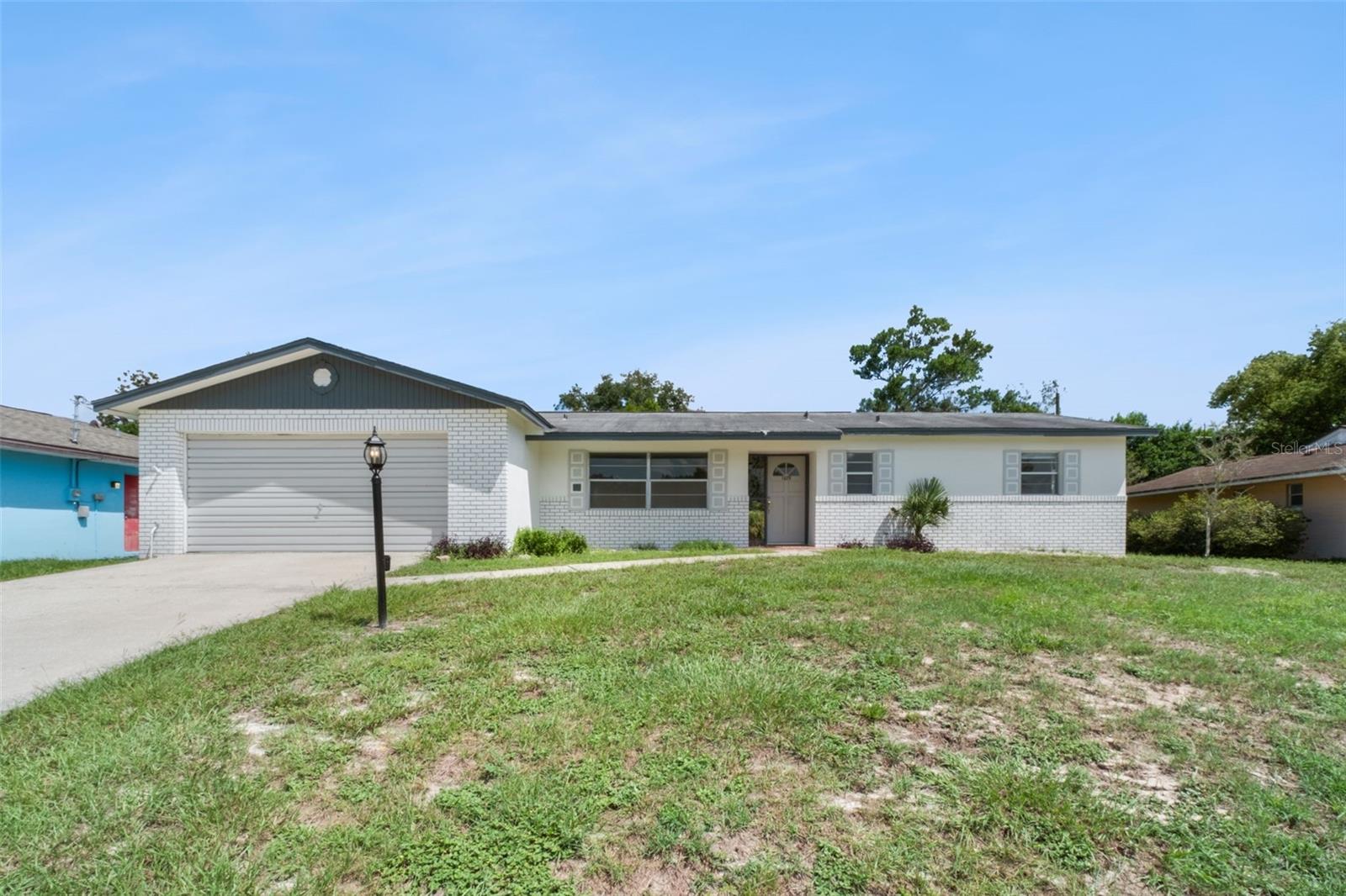 Photo of 1679 E APACHE CIRCLE DELTONA FL 32725