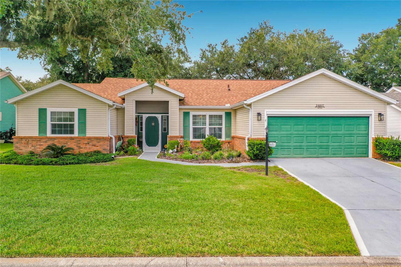 Photo of 24817 RIVERBOAT BEND LEESBURG FL 34748